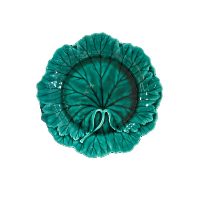 Ceramic Vintage Majolica Wedgwood Green Cabbage Leaf Salad Plates, Made in England -Set of 2 For Sale - Image 7 of 10