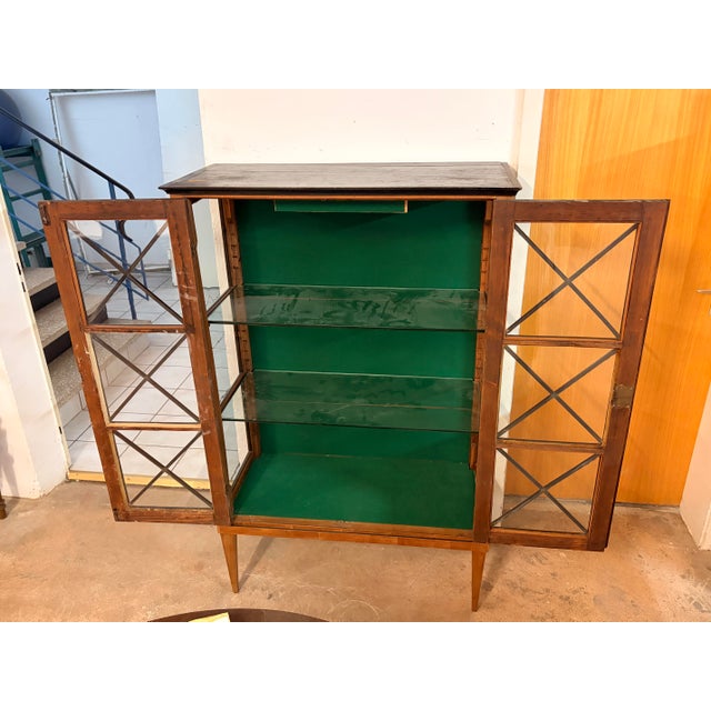 Display Case with Mouth-Blown Glass Panes and Streaks, 1870, in Good conditions. Designed before 1890