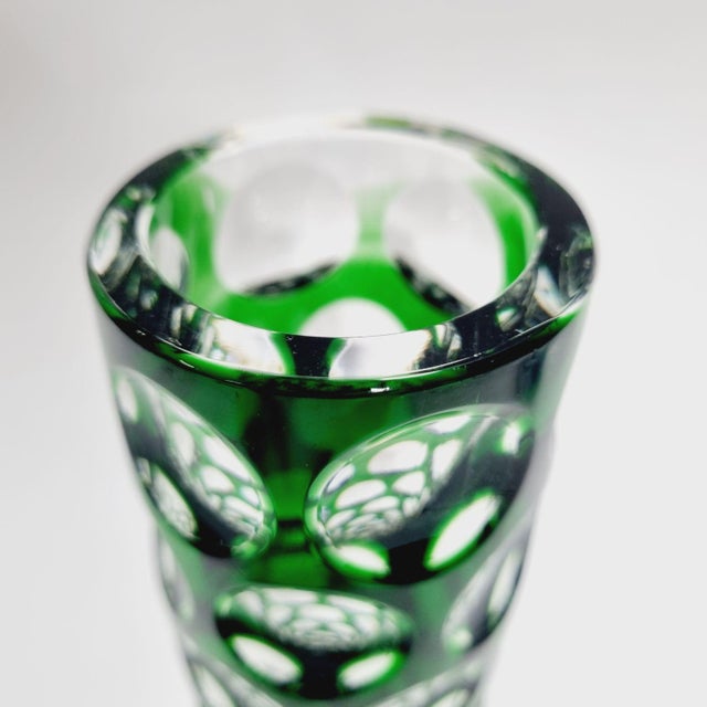 Vintage Emerald Green Cut-to-Clear Lens Crystal Cylinder Vase from Nachtmann Bleikristall, 1970s For Sale - Image 4 of 12