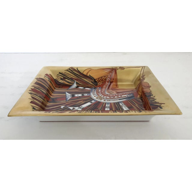 Hermès Early 21st Century Hermes Cuir du Desert Porcelain Catchall Dish For Sale - Image 4 of 11