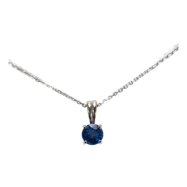Kyanite Pendant Necklace in Solid 14k Gold – Round 5mm Natural Blue Kyanite For Sale