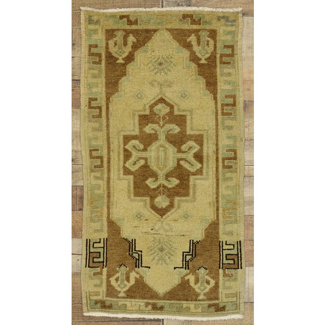 Tan Vintage Turkish Yastik Rug - 01'09 X 03'03 For Sale - Image 8 of 8