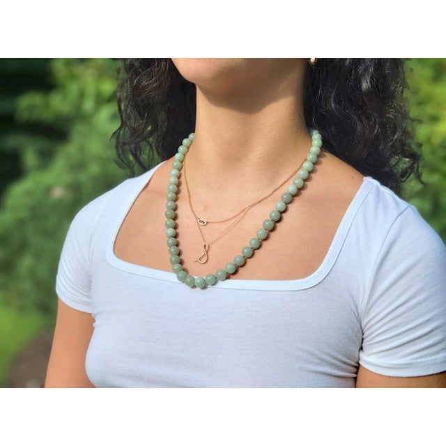 Traditional 1980s New Zealand Green Inanga Nephrite Necklace, Māori Pounamu Nephrite For Sale - Image 3 of 11