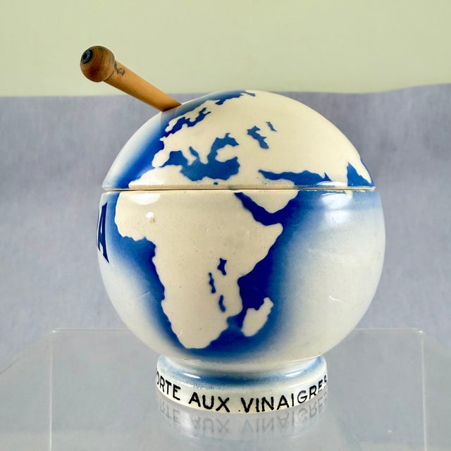 Digoin & Sarreguemines 1930s Amora Mustard World Globe French Cafe Pot & Spoon For Sale - Image 4 of 15