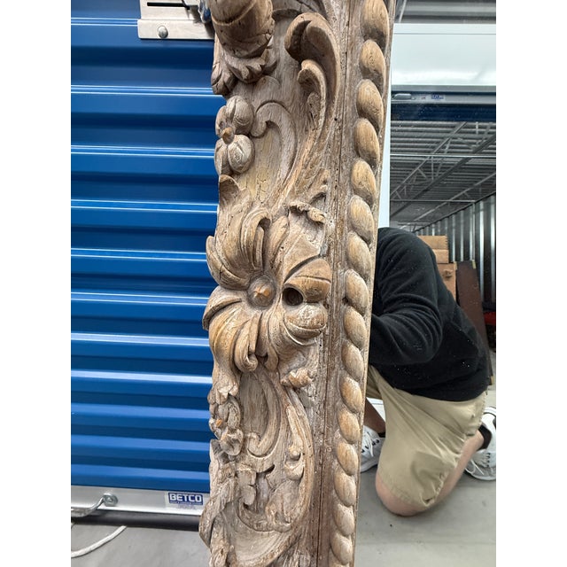 Brown Neapolitan Baroque Carved Wood Mirror With Putti and Shell Crest C. 1680-1720 For Sale - Image 8 of 16