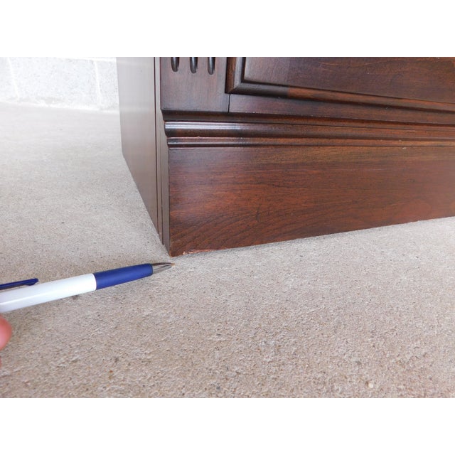 Ethan Allen Georgian Court Cherry Display Lighted Wall Cabinet 119210 ( a ) For Sale - Image 12 of 12