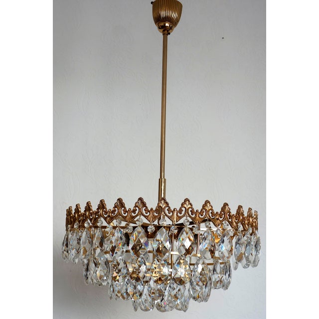 Vienna Brass-Lead Crystal Seven Light Chandelier from Bakalowits, 1960s For Sale - Image 4 of 12