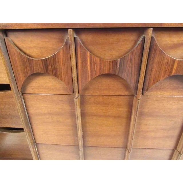 Mid-Century Walnut Perspecta Style Dresser For Sale In New York - Image 6 of 11