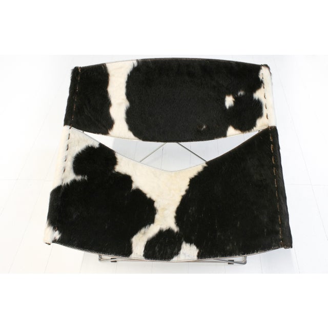 F675 Butterfly Chair in Cowhide by Pierre Paulin for Artifort For Sale - Image 6 of 13