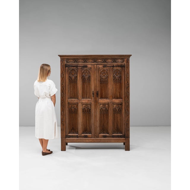 1920s French Gothic Oak Cabinet in Original Patina For Sale - Image 17 of 18