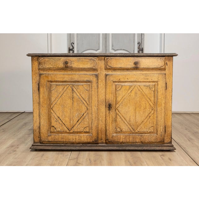 17th Century Italian Distressed Paint Wooden Buffet with Carved Diamond Motifs For Sale In Atlanta - Image 6 of 12