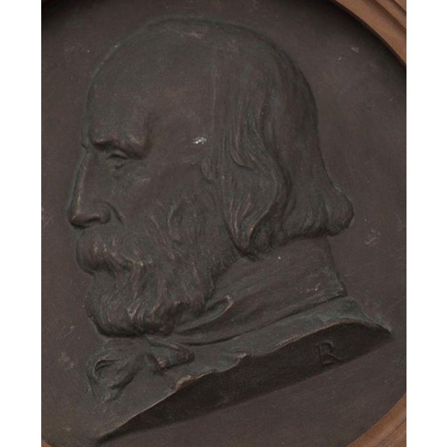 Garibaldi's portrait is an original decorative object realized in the 19th century. Bronze bas-relief of circular shape...