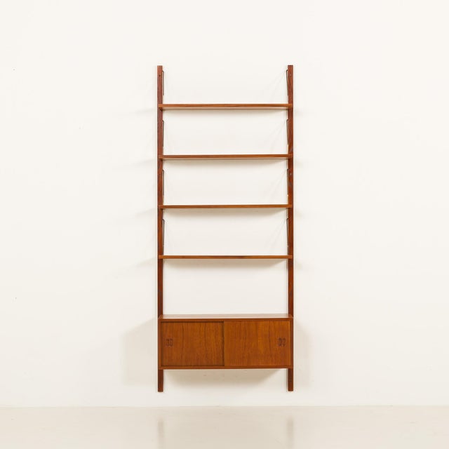 Mid-Century Modern Danish Teak Shelving Unit in the style of Poul Cadovius, 1960s For Sale - Image 3 of 17