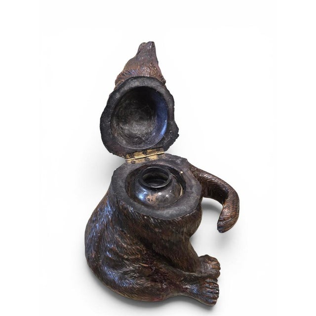 Late 19th Century Antique Black Forest Carved Bear Inkwell with Glass Eyes and Original Glass, 1890 For Sale - Image 5 of 14