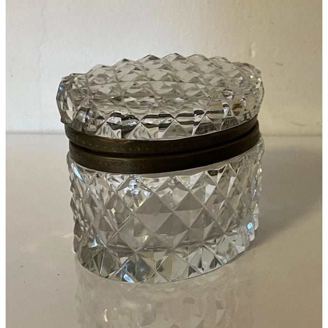 Early 20th Century French Cut Crystal Oval Hinged Glass Box For Sale - Image 4 of 13