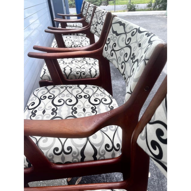 Mid 20th Century Mid Century Scandinavian Modern Dining Chairs With Four Armchairs and Two Side Chairs | by Scandinavian Woodworks For Sale - Image 5 of 18