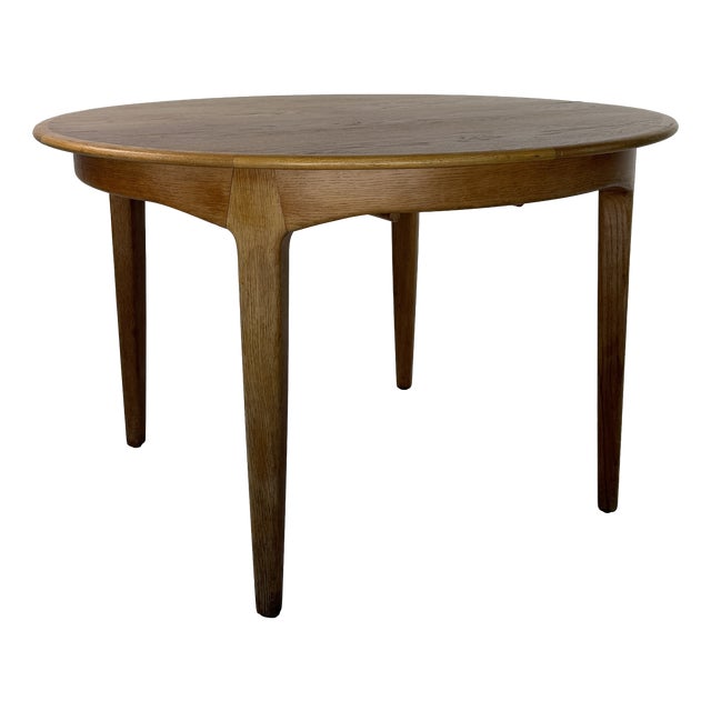 Danish Modern Extendable Oak Dining Table by Henning Kjærnulf for Sorø Stolefabrik, 1960s For Sale