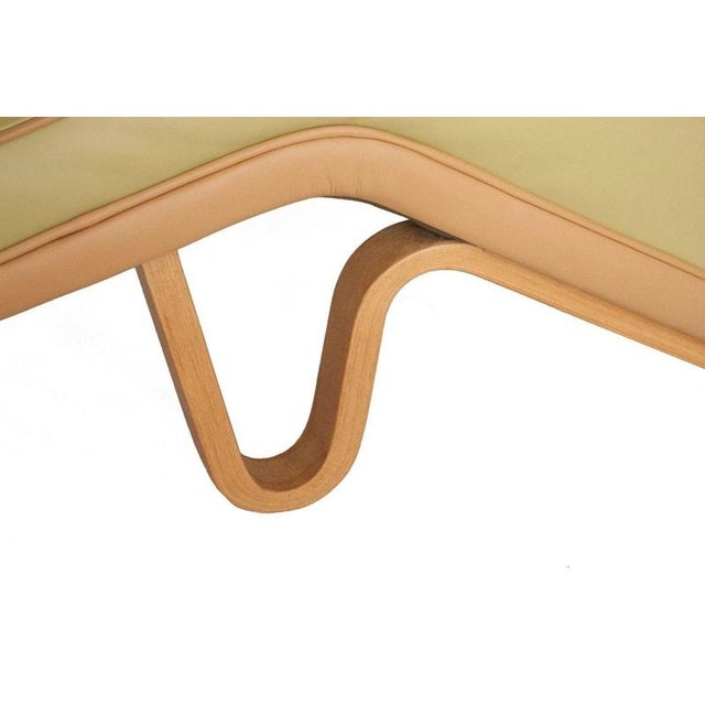 Mid-Century British Leather Chaise Lounge by Andrew J. Milne, 1950 For Sale - Image 4 of 7