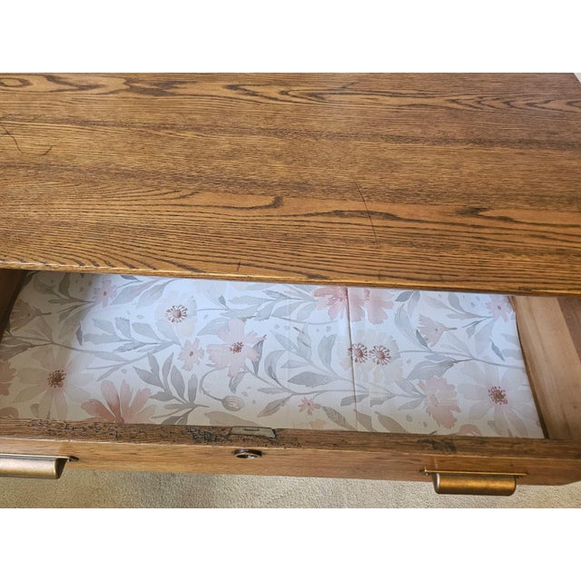 Vintage Victorian Quarter-Sawn (Tiger) Oak Three-Drawer Chest of Drawers For Sale - Image 4 of 14