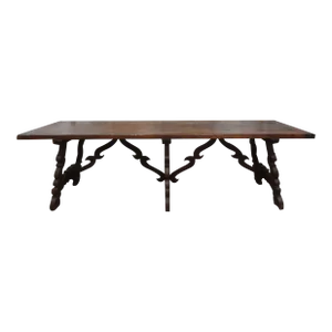 Late 18th-Early 19th Century Italian Walnut Dining Table