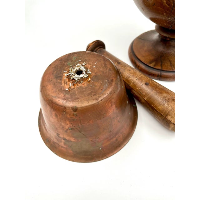 Early 19thC Tiger Oak and Copper Lined Jumbo Footed Primitive Industrial Apothecary Mortar and Pestle or Planter For Sale - Image 11 of 12