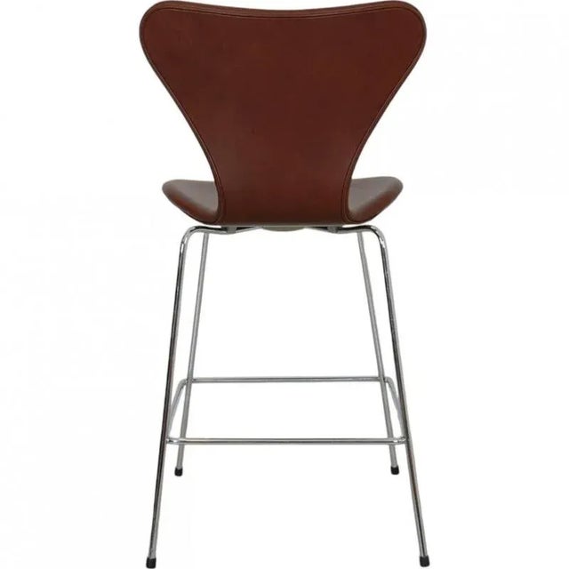Bar Stool in Mokka Classic Leather from Arne Jacobsen For Sale - Image 3 of 7