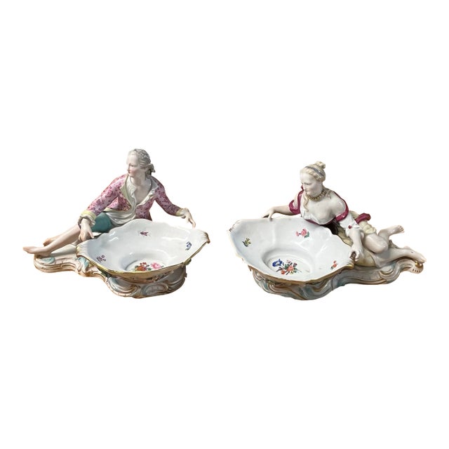 A Pair of Meissen Porcelain Man and Women Sweet Meat Dishes For Sale