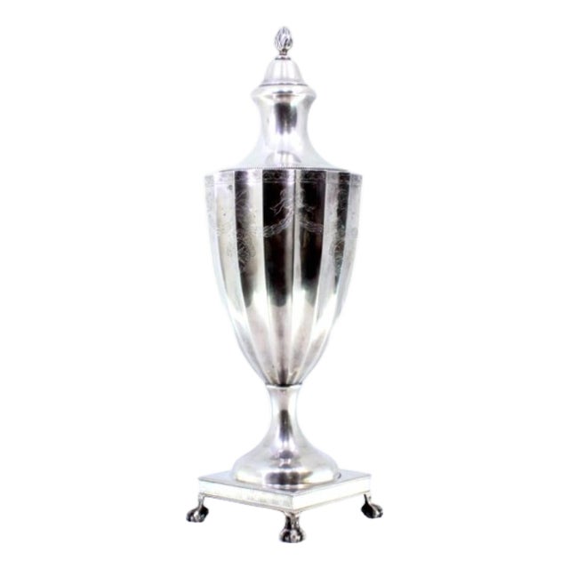 Silver Urn with Engraved Top, Lid with Knob and Frieze and Claw-Shaped Feet For Sale