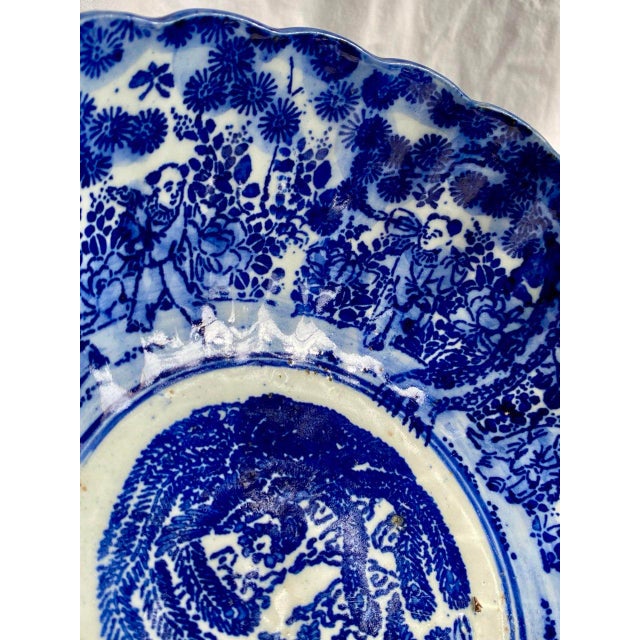 Late 19th Century Late Qing Chinese Blue & White Porcelain Phoenix Bowl – 9.5” Scalloped Rim – Hand Painted, C. 1875–1908 For Sale - Image 5 of 15