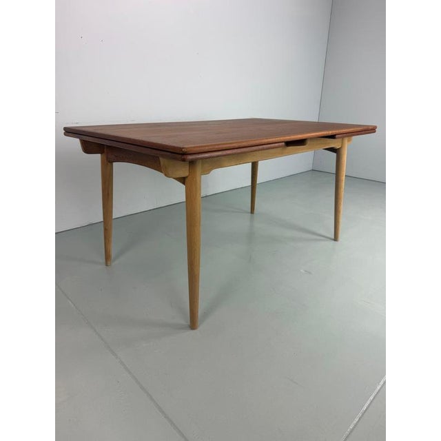 Oak and Teak AT-312 Extendable Dining Table attributed to Hans J. Wegner for A. Tuck, Denmark, 1950 For Sale - Image 9 of 11