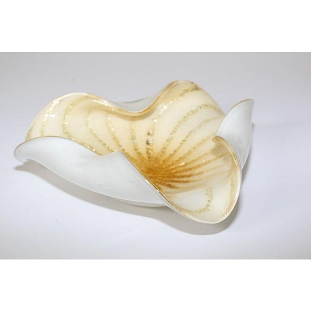 Mid 20th Century Alfredo Barbini Murano Gold Aventurine Art Glass Bowl Flower Form Italy 1950s For Sale - Image 5 of 18