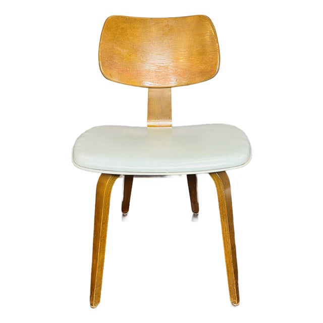 Mid Century Modern Attributed Thonet Chair For Sale