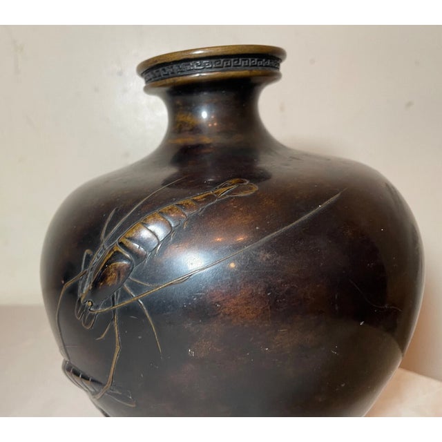 Japanese Antique 19th Century Japanese Coy Crustacean Craw Fish Signed Bronze Meiji Vase For Sale - Image 3 of 17
