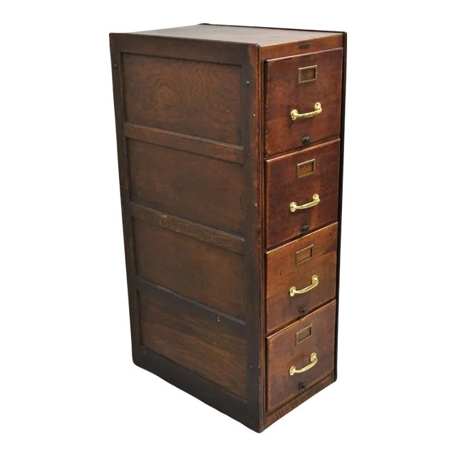 Early 1900s Antique Shaw Walker Quarter Sawn Oak 4 Drawer Arts & Crafts Office File Cabinet For Sale