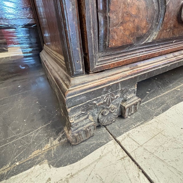 Antique Bergamasco Chest of Drawers, 1600s For Sale - Image 5 of 18