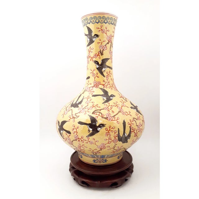 Chinese Early 20th Century Chinese Porcelain Da Ya Zhai Tianqiuping Vase For Sale - Image 3 of 12