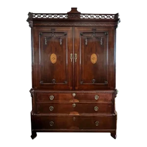 Late 18th Century Fine English George III Mahogany Cabinet/Linen Press