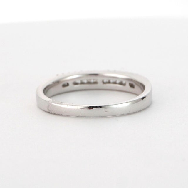 White 14k Gold Ring With 0.3 Carat Diamonds Size 7 Resizable For Sale - Image 8 of 18