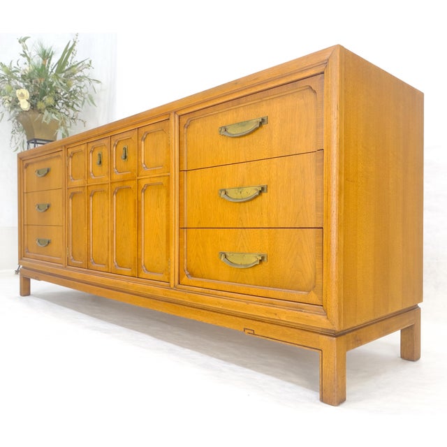 Mid-Century Modern Mid Century 80” Long 9 Drawers Dresser Credenza Two Drawer Compartment MINT For Sale - Image 3 of 17