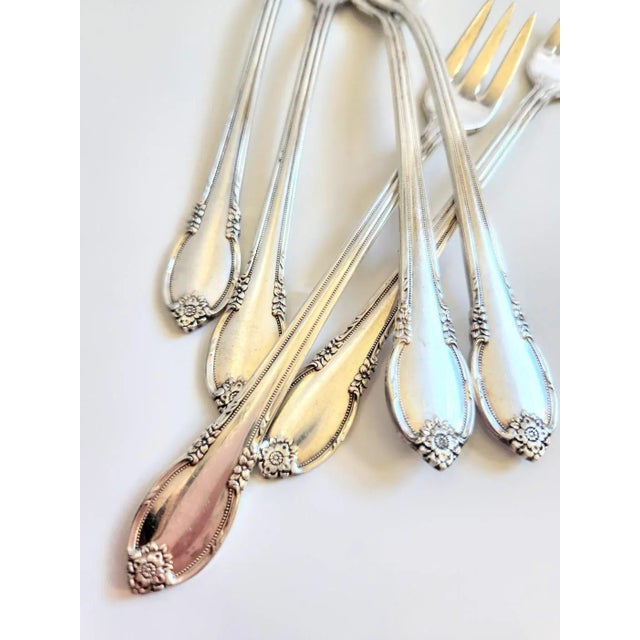 Rogers Bros. 1950s Silver Plate Remembrance Cocktail Fork Set Markers Mark 1847 Rogers Bros - Set of 6 For Sale - Image 4 of 7