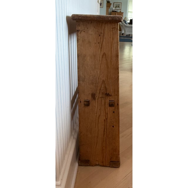 Brown Antique English Pine Edwardian Plate Rack for 50 Dishes For Sale - Image 8 of 17