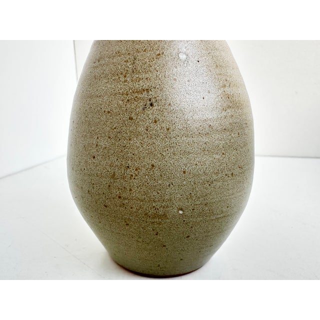 Ceramic Olive-Grey Studio Ceramic Vase from Töpferhof Römhild, Germany, 1960s For Sale - Image 7 of 12
