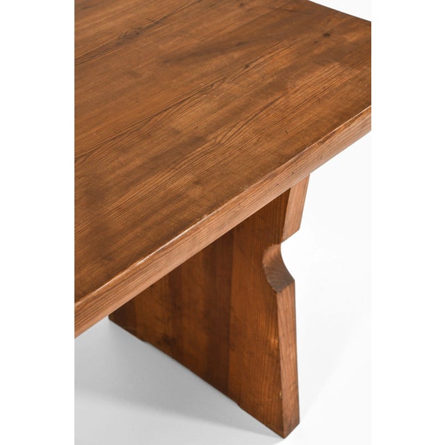 Värmdö Dining Table in Pine attributed to Axel Einar Hjorth for Nordiska Kompaniet, 1930s For Sale - Image 6 of 10