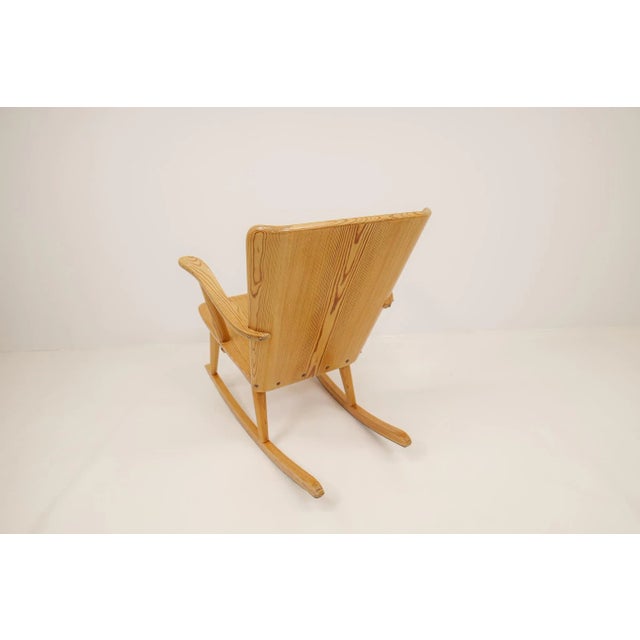 Mid-Century Rocking Chair in Pine from Göran Malmvall, Sweden, 1940s For Sale - Image 11 of 18