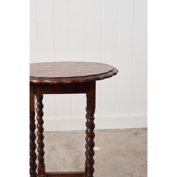 English Antique English Round Oak Barley Twist Table With Scalloped Edge For Sale - Image 3 of 8