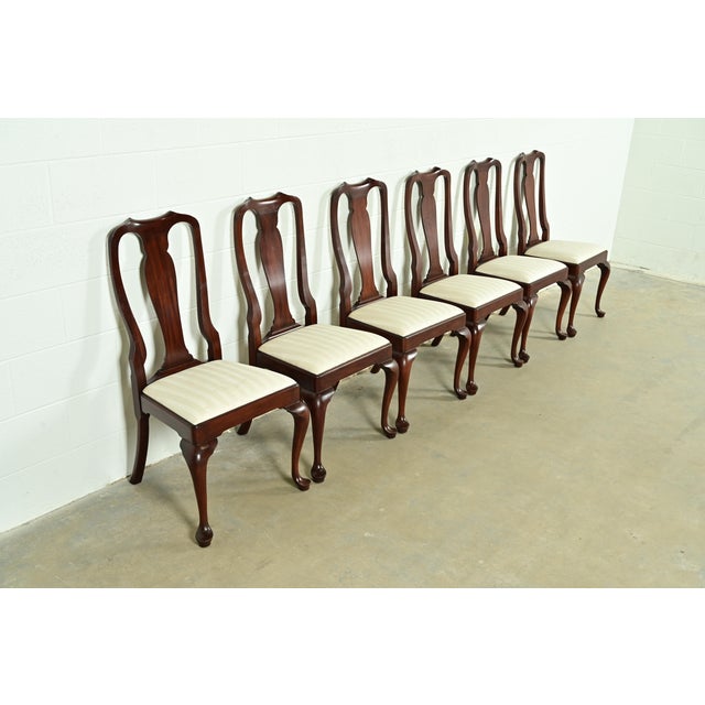 Henkel Harris Queen Anne Solid Mahogany Side Chairs or Dining Chairs, Pair For Sale - Image 14 of 15