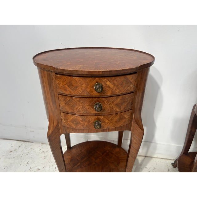 Brown Small 20th Century Kidney-Shaped Chests of Drawers in Marquetry Veneer, Set of 2 For Sale - Image 8 of 14