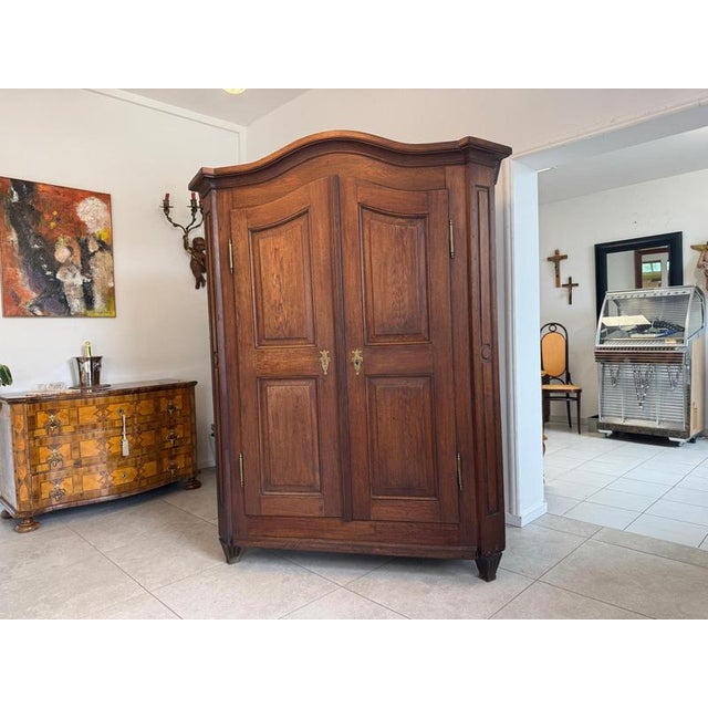 Baroque Hall Cabinet in Oak Wood For Sale - Image 6 of 18