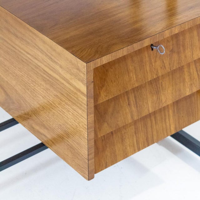 Mid-Century Modern Writing Desk in Brass and Metal, Italy, 1960s For Sale - Image 15 of 17