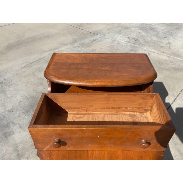 American 19th Century American Primitive Cobbler’s Bench With Drawer & Tool Pegs For Sale - Image 3 of 11